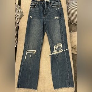 Abercrombie The ankle straight ultra high rise size 27